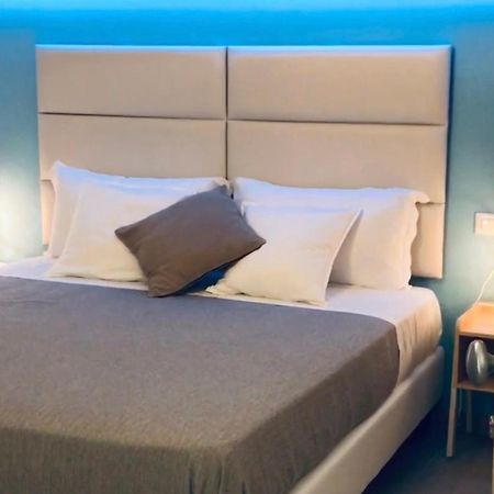 Esmeralda'S Rooms Porto San Paolo  Esterno foto