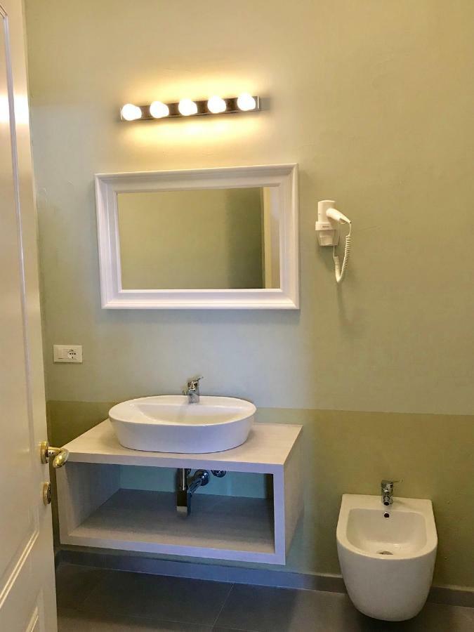 Esmeralda'S Rooms Porto San Paolo  Esterno foto