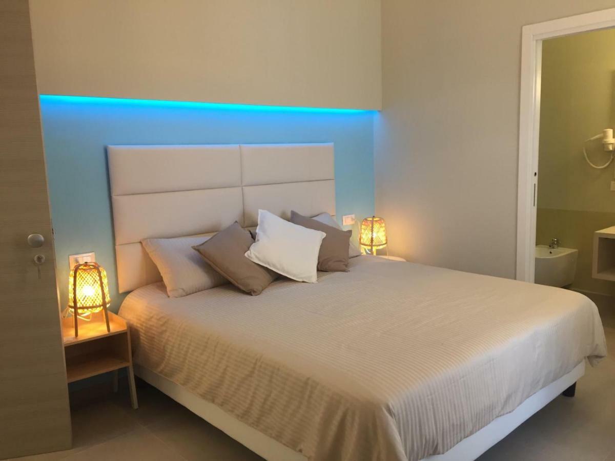 Esmeralda'S Rooms Porto San Paolo  Esterno foto