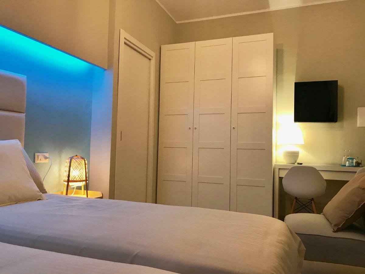 Esmeralda'S Rooms Porto San Paolo  Esterno foto