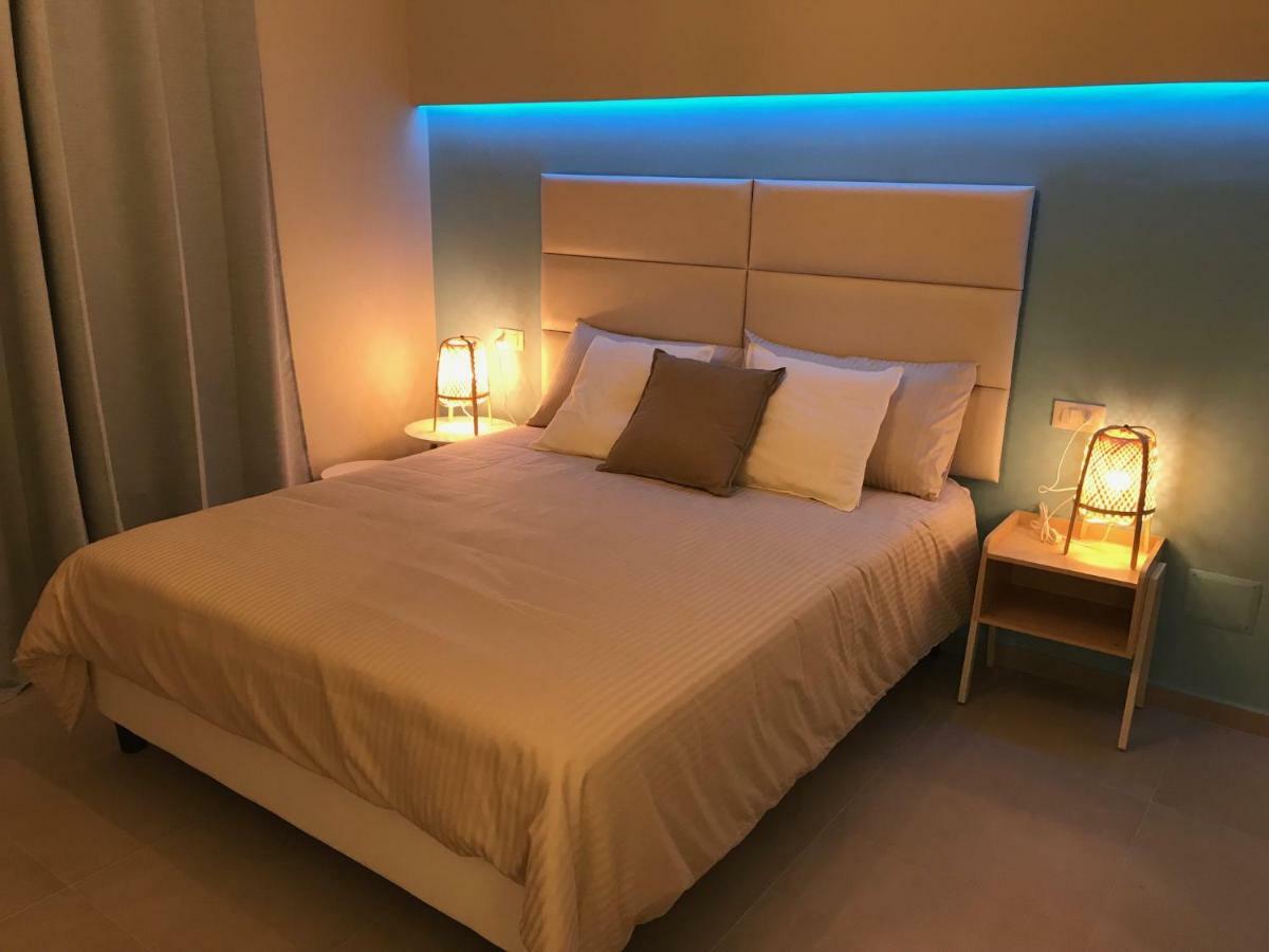 Esmeralda'S Rooms Porto San Paolo  Esterno foto