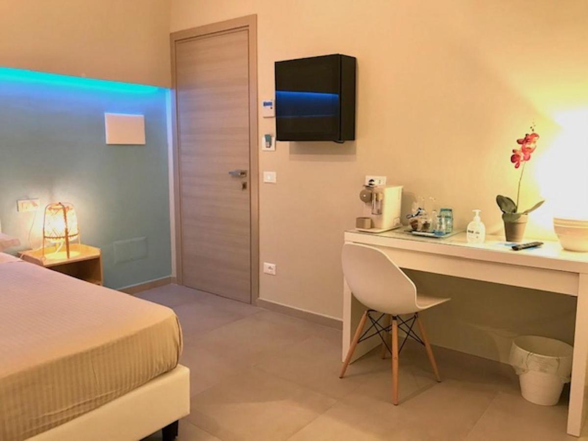 Esmeralda'S Rooms Porto San Paolo  Esterno foto
